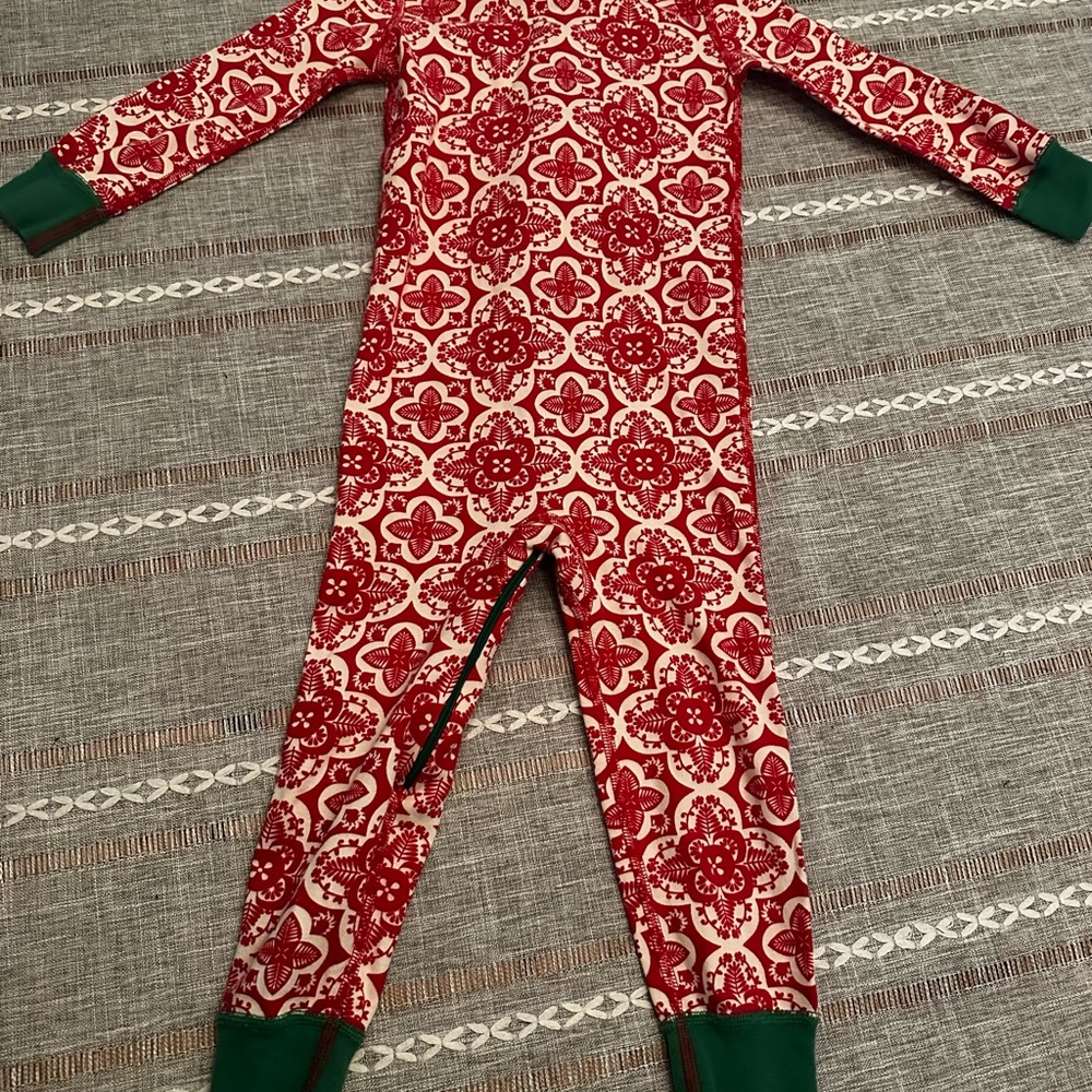 Hanna Andersson Red and Green Kids Footie